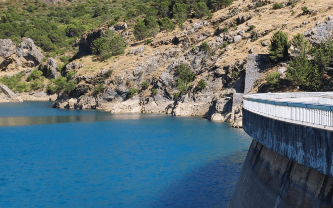 Desafiando las Aguas: Presas Hidráulicas y Nuestro Compromiso